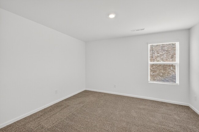 Building Photo - 4909 Russell David Dr