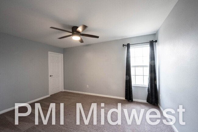 Building Photo - 18058 Cristin Way