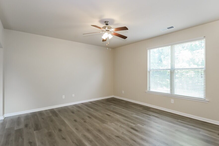 Building Photo - 271 Bandelier Cir