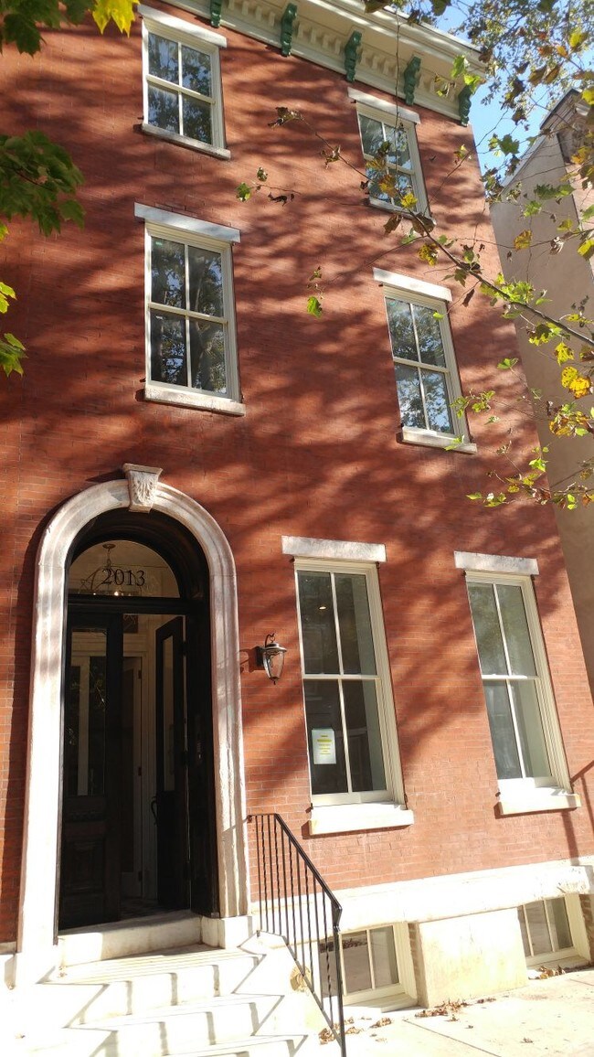 Primary Photo - 2013 Mt Vernon St