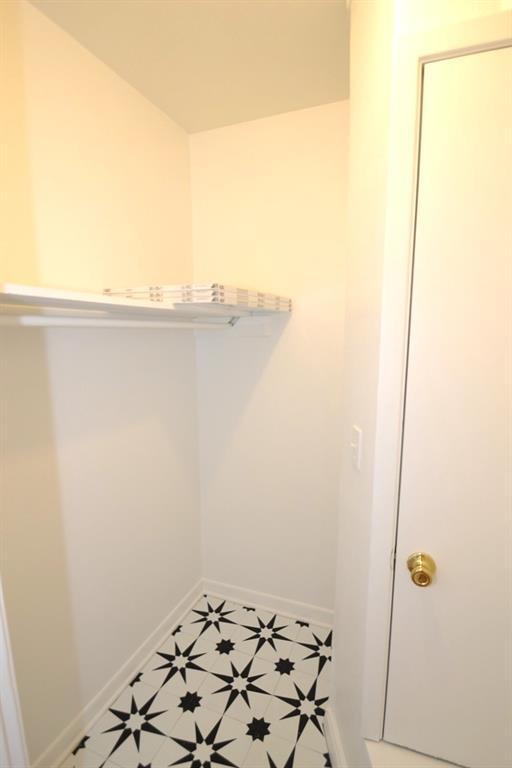 Building Photo - 1211 Ridgemont Dr