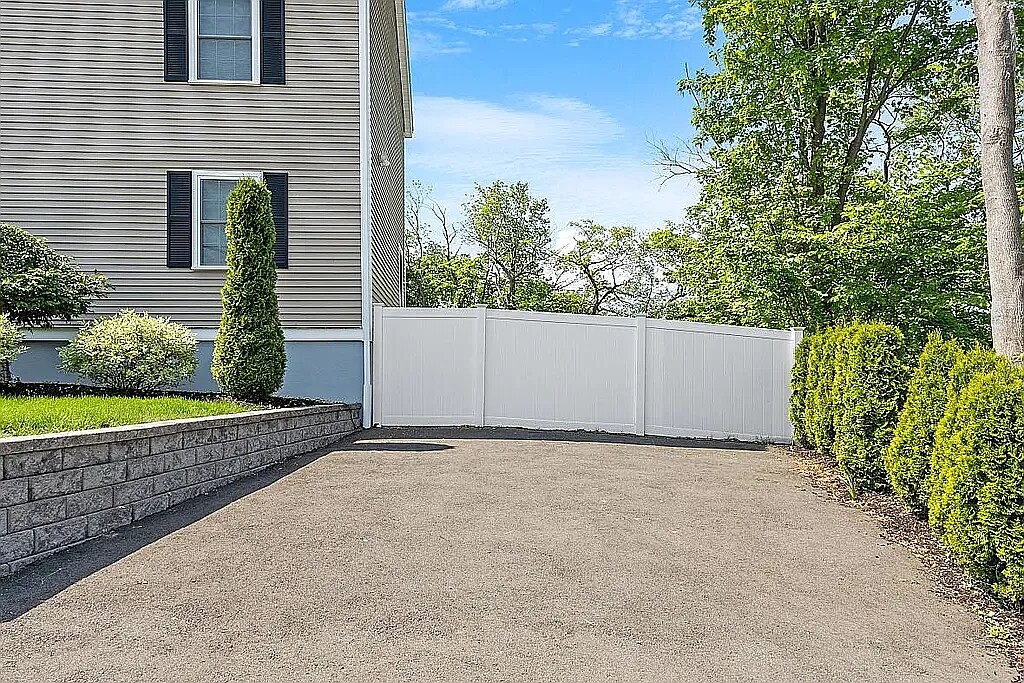 Building Photo - 25 Hopkins St