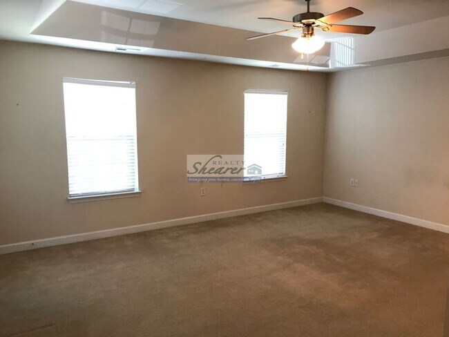 Building Photo - Canterfield in Harrisburg - Great 4 Bed, 2...