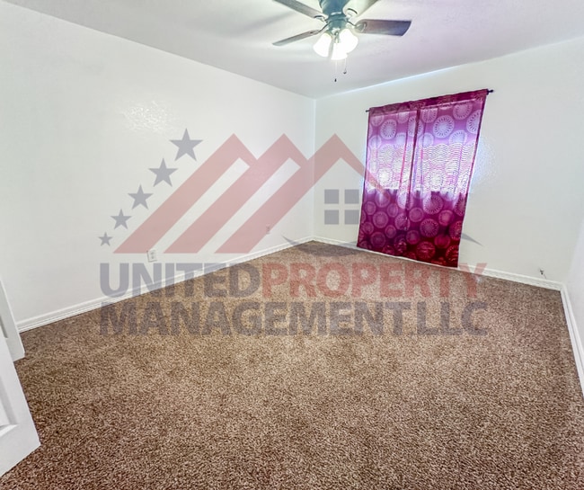 Building Photo - 3 bedroom 2 bathroom house for rent Carlsbad NM