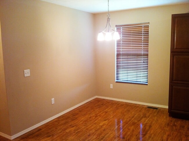 Building Photo - 5634 W Sugar Pine Dr
