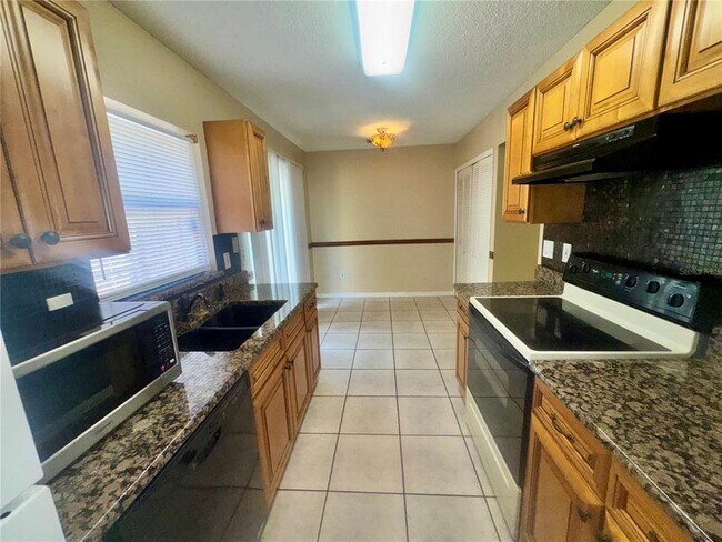 Building Photo - 1605 Shady Ridge Ct