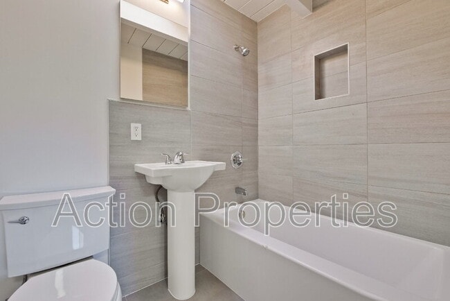 Building Photo - 3733 Carlson Cir