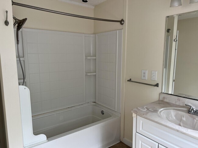 Building Photo - 1005 N Cleveland Ave