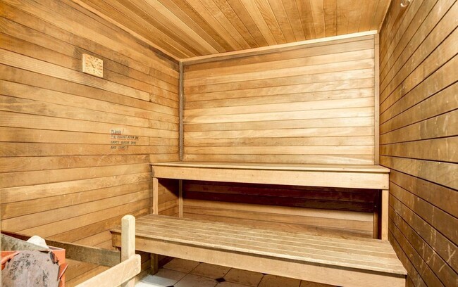 sauna - 1276 N Wayne St