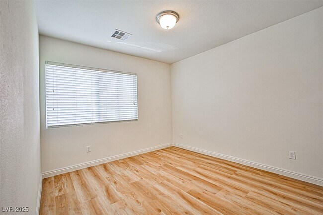Building Photo - 6745 Philharmonic Ave