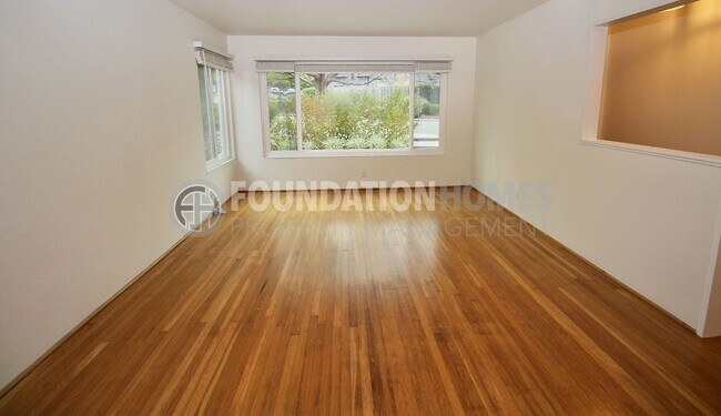 Building Photo - Spacious Single-Level 4BD/2BA Home in Terra Linda - FOUNDATION