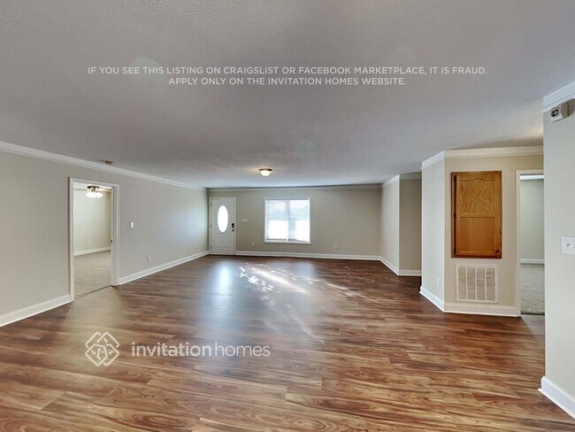 Building Photo - 5311 Oaktree Dr