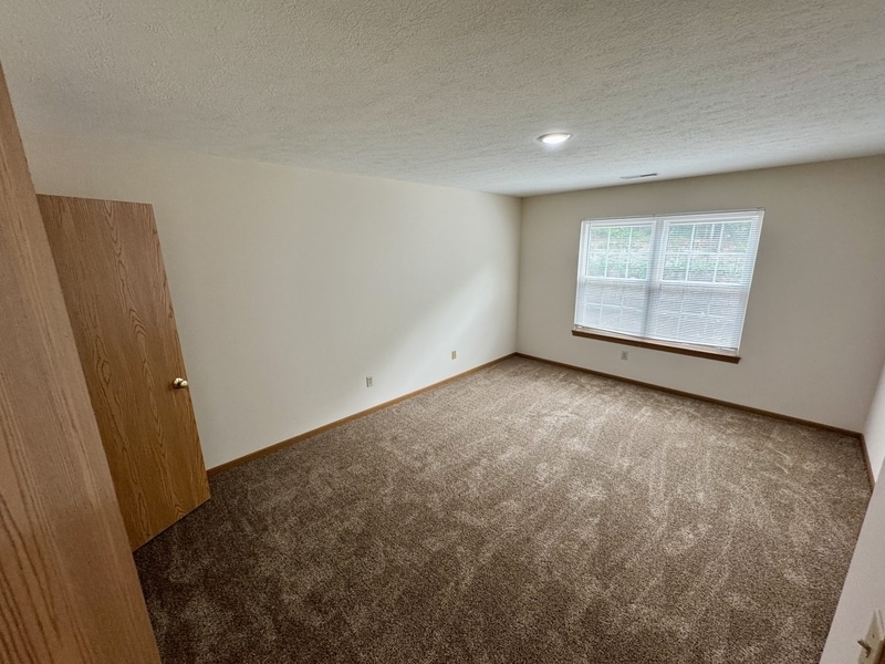 Building Photo - 426 Oakwood Ave
