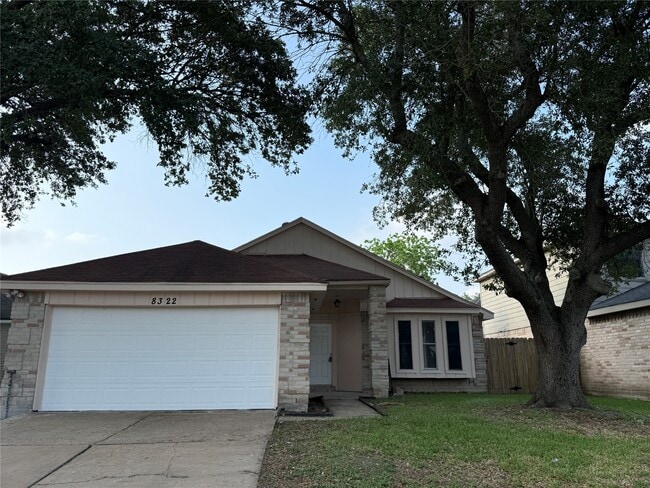 Building Photo - 8322 Sandy Glen Ln