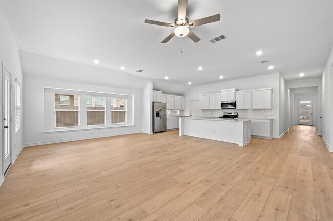 Building Photo - 1613 Dove Rnch Rd