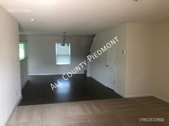 Building Photo - 3009 Chatuge Ct
