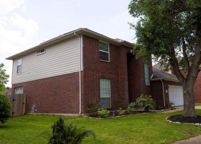Building Photo - 15611 Mustang Island Dr