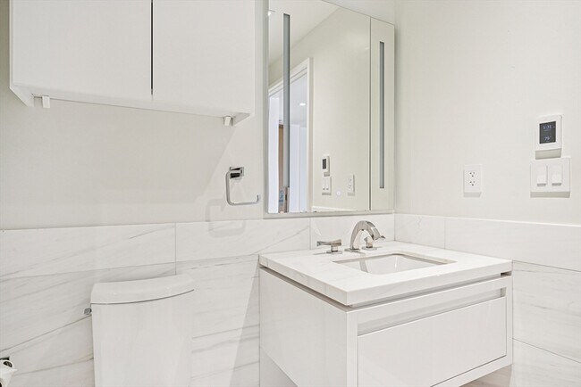 Building Photo - 150 Seaport Blvd