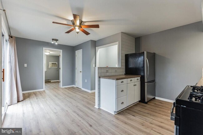 Building Photo - 7820 Craig St