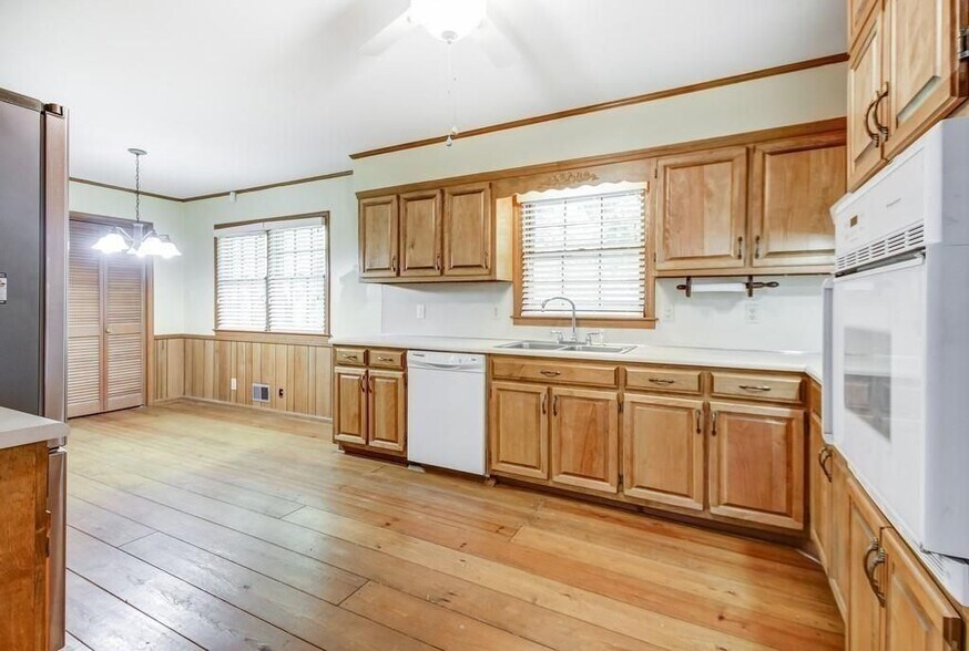 Building Photo - 3907 Jerusalem Ct