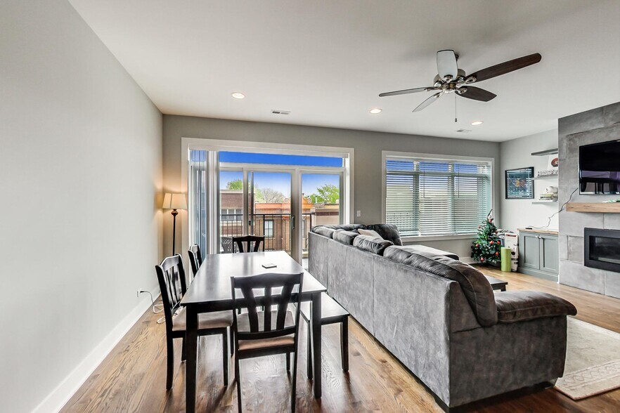 Building Photo - 2618 N Halsted St