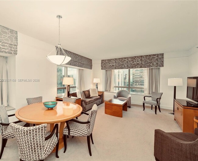 Building Photo - 1435 Brickell Ave