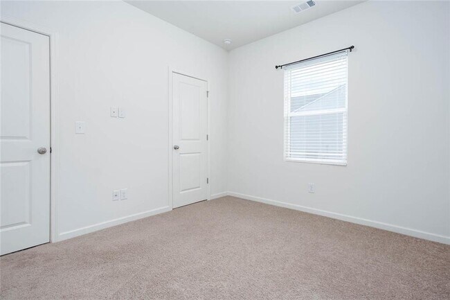 Building Photo - 24 Seattle Slew Way