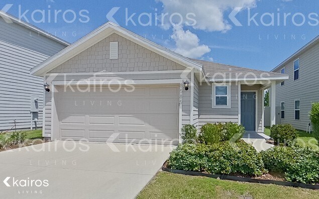 Building Photo - 8585 SW 44th Ct