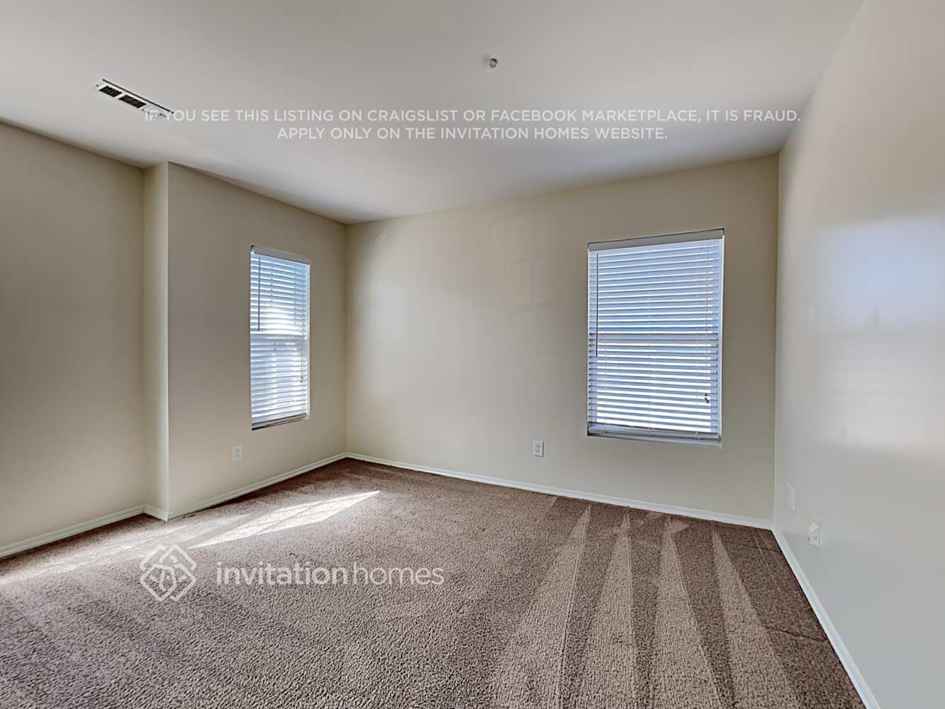 Building Photo - 120 Tulip Dr