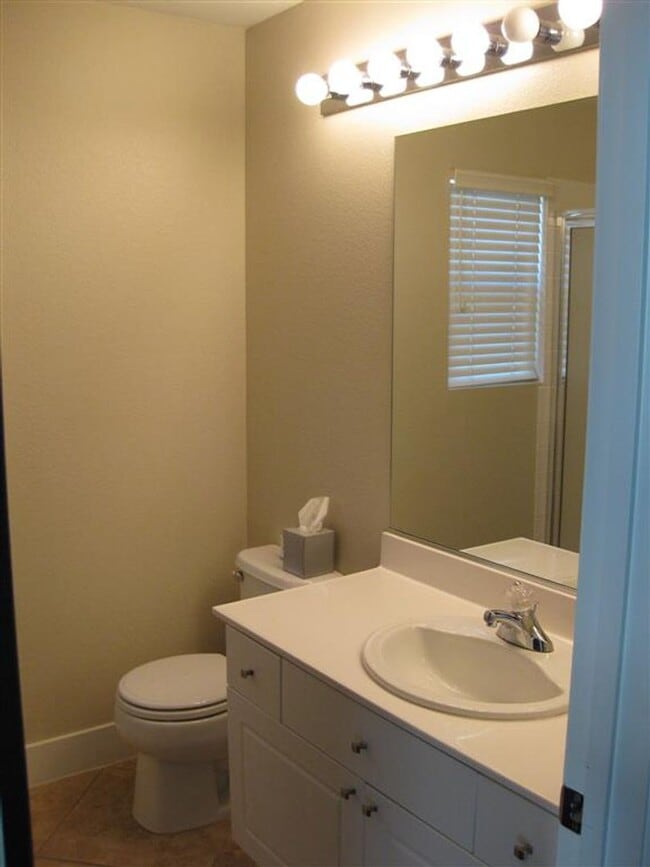 Building Photo - Beautiful and Highly Upgraded Seven Hills Home with Upgraded Pool