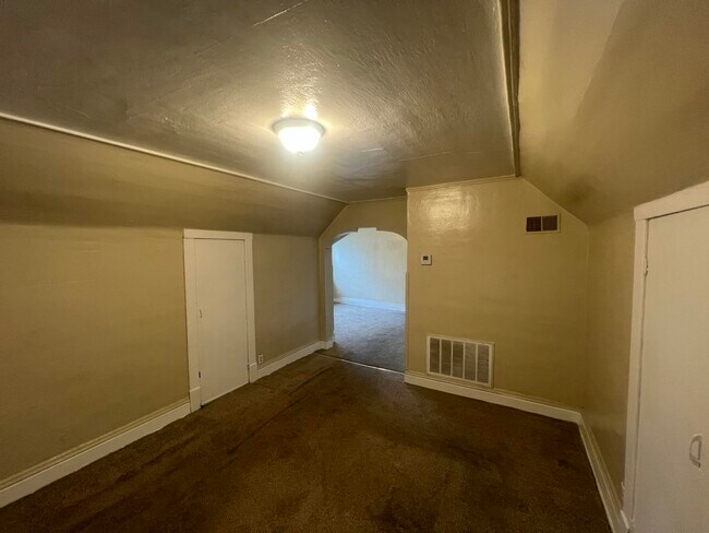 Building Photo - 2555A 16th St