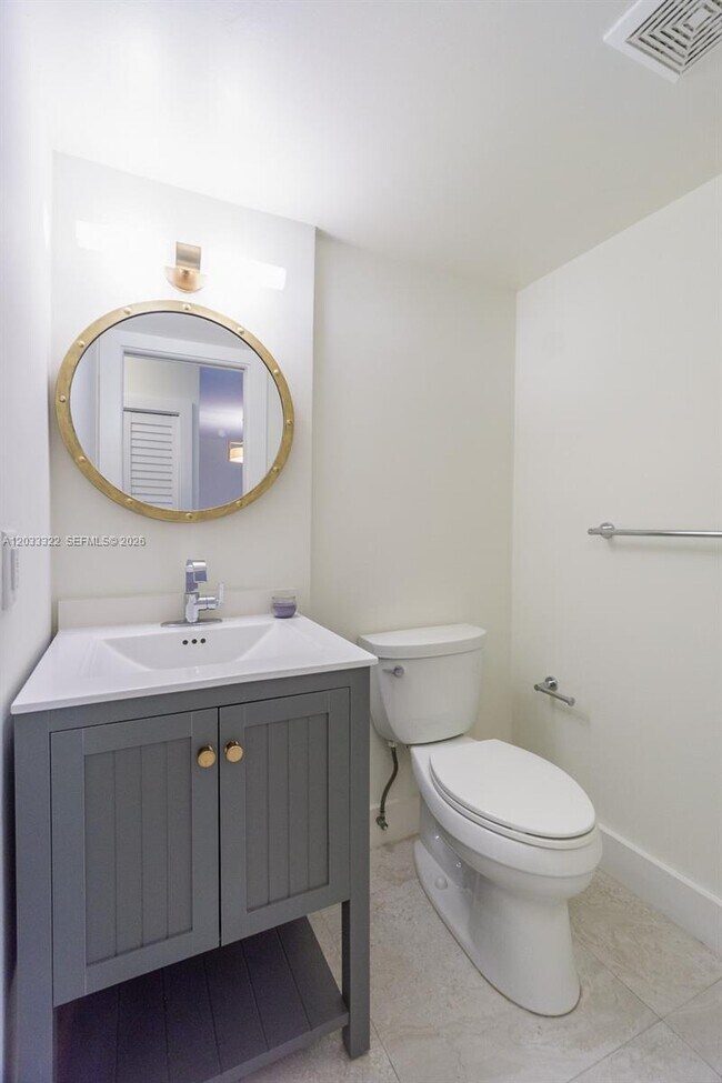 Building Photo - 5838 SW 74th Terrace