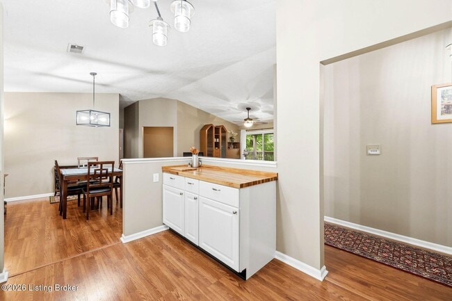 Building Photo - 10401 Trotters Pointe Dr