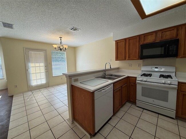 Building Photo - 12803 Humphrey Dr