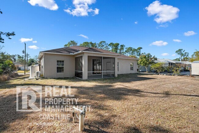 Building Photo - **50% Off First Month's Rent** - Flexible Lease: Seasonal OR Annual Furnished OR Unfurnished