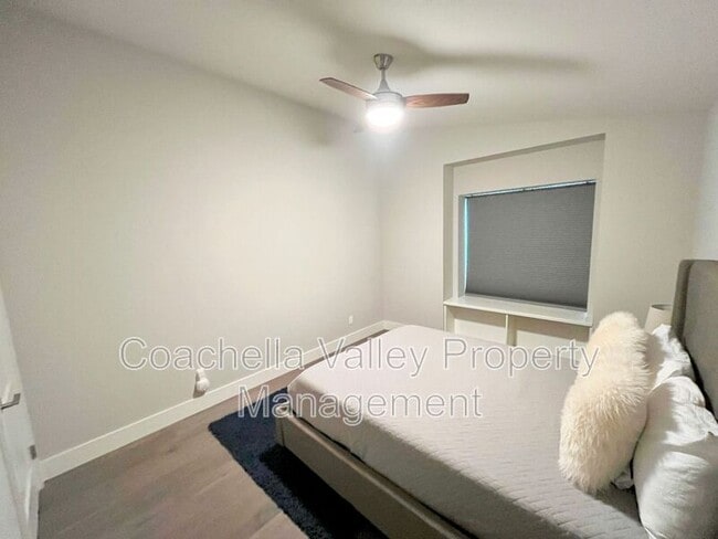 Building Photo - 39866 Newcastle Dr