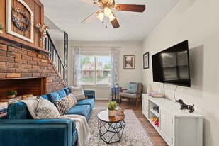 Building Photo - 3175 Rocky River Dr