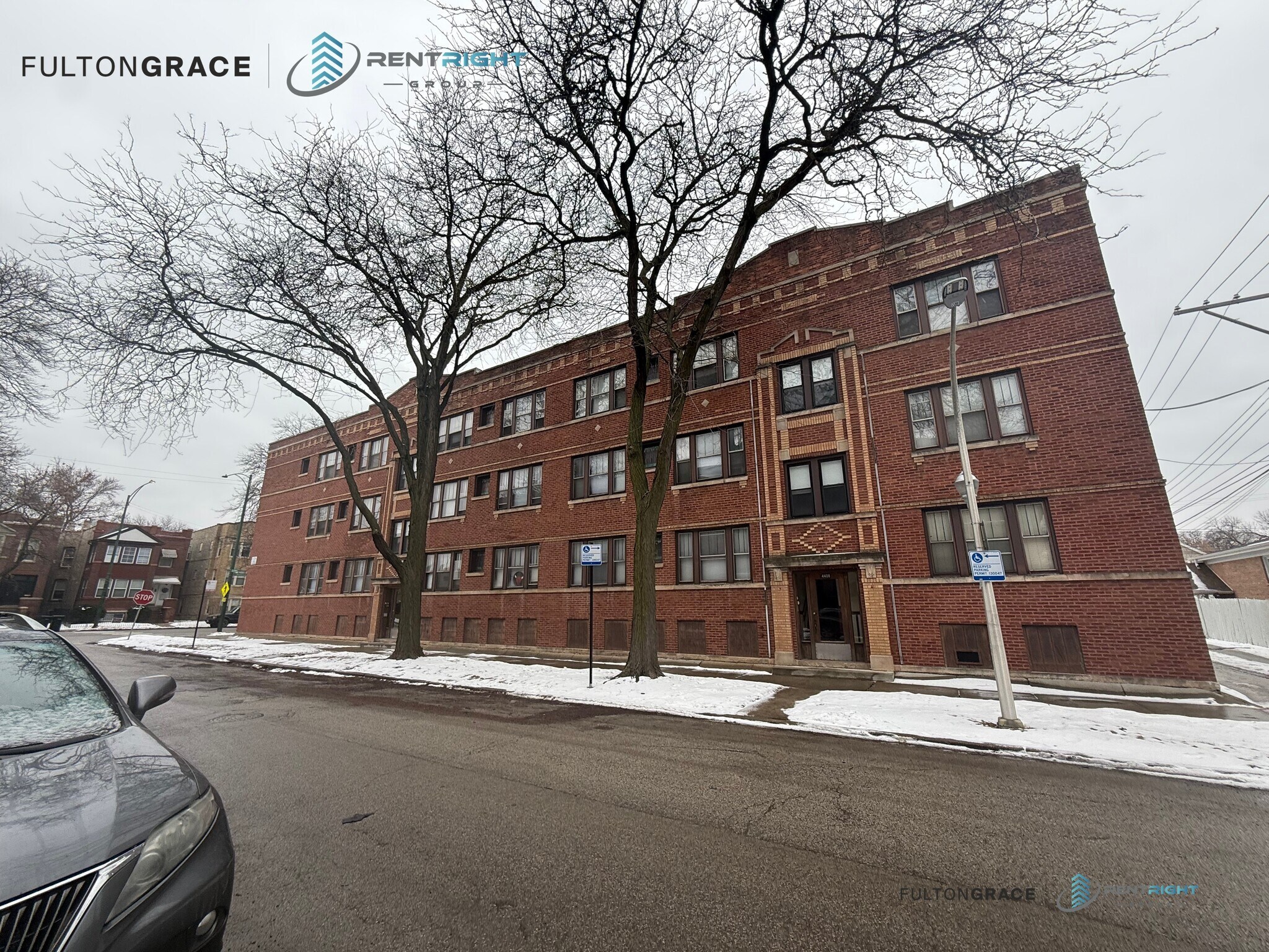 Building Photo - 4832 W Montrose Ave