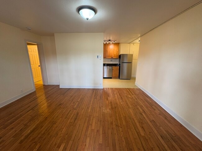 Building Photo - 4701 NE 55th Ave