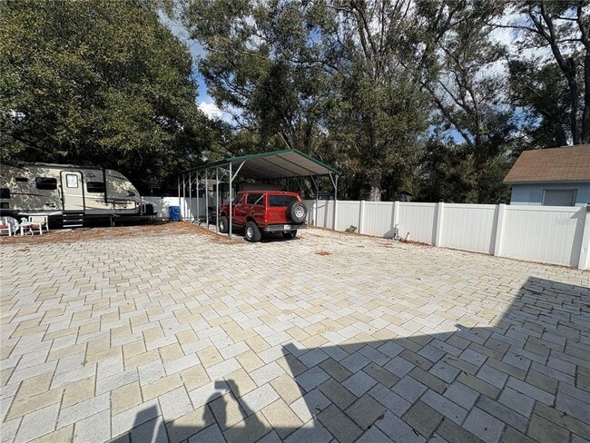 Building Photo - 6512 E 23rd Ave