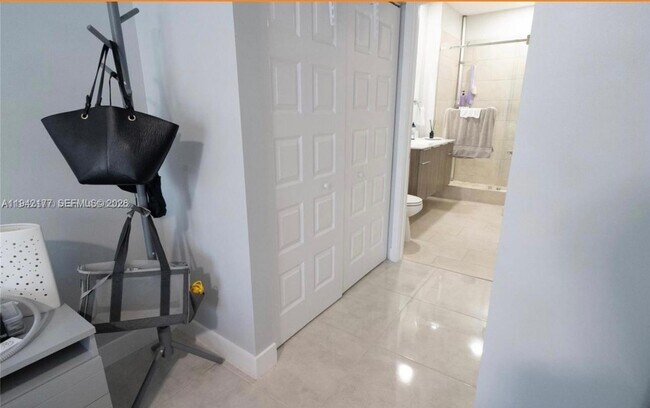 Building Photo - 4740 NW 84th Ct