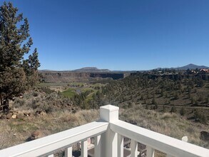 Building Photo - Breathtaking Panoramic Views: Golf Course & Canyon Views Home with Attached Garage in Crooked Riv...