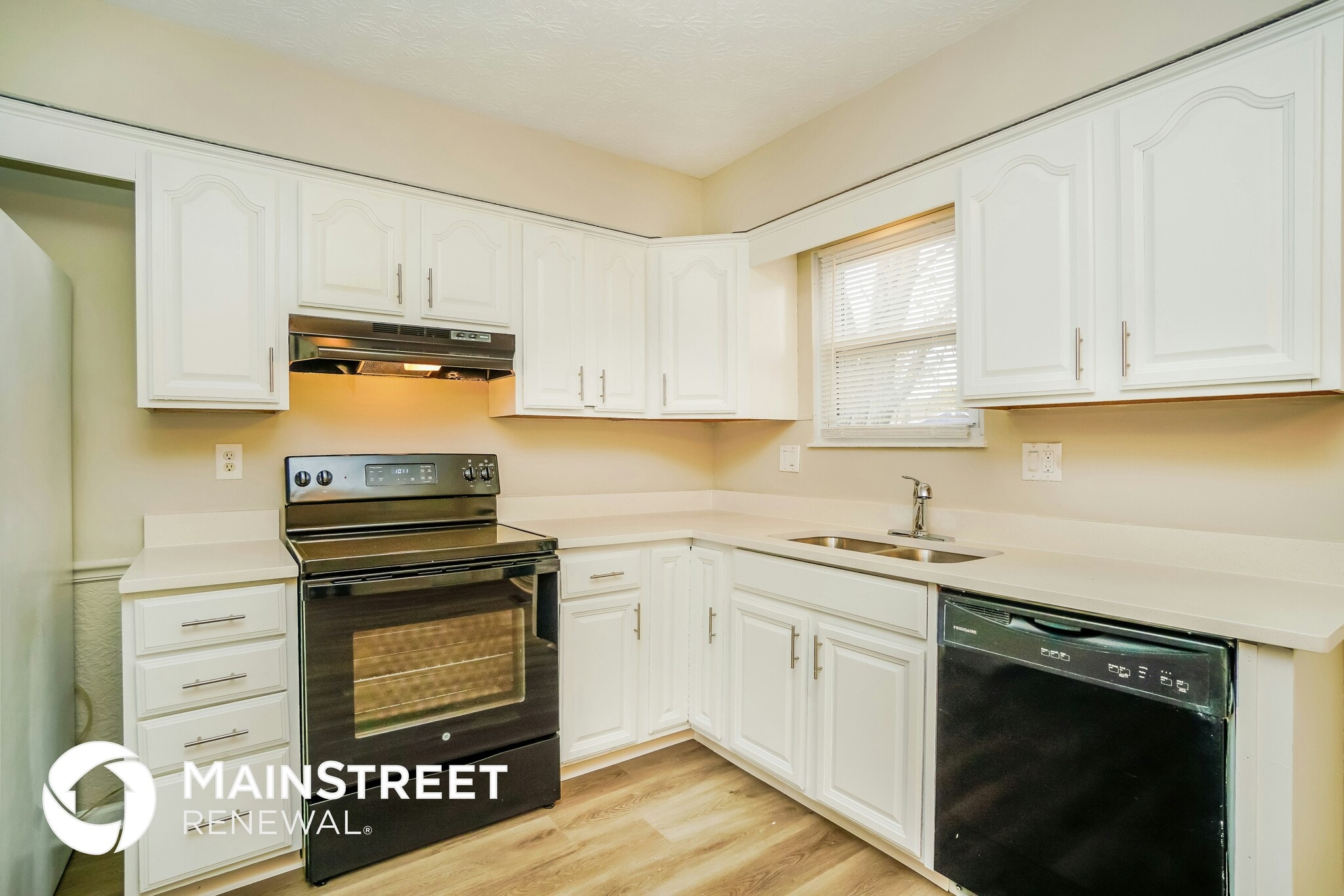 Building Photo - 2871 Yankee Doodle Dr