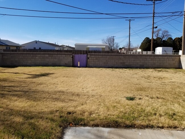 Building Photo - 3108 Duckworth Ave