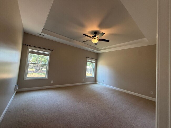 Building Photo - Beautiful unfurnished 5 Bedroom 3 Bath home in The Preserve at Tidewater Sneads Ferry