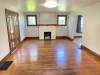 Building Photo - 317 N Madriver St