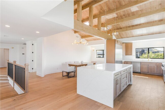 Building Photo - 2155 Hercules Dr