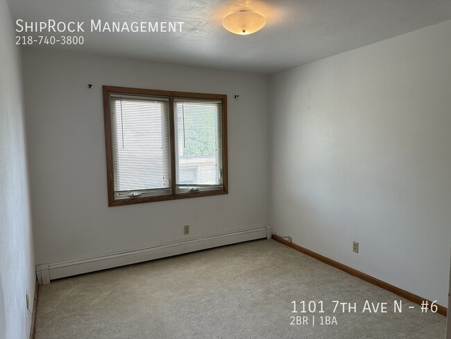 Building Photo - 1101 7th Ave W