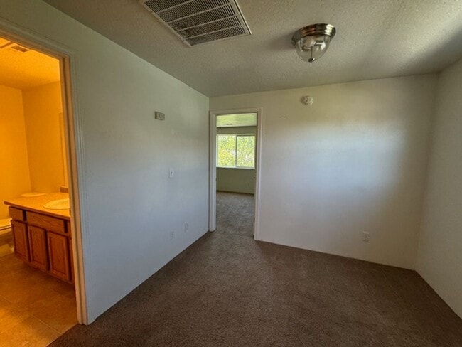 Building Photo - Two Story Townhome