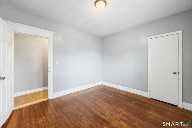 Building Photo - 705 Dixwell Ave